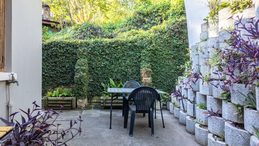 7 Bedroom Property for Sale in Paradise Western Cape